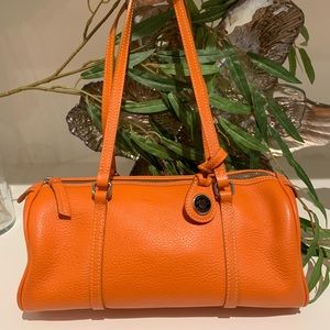Dooney & Bourke leather barrel bag 🎃